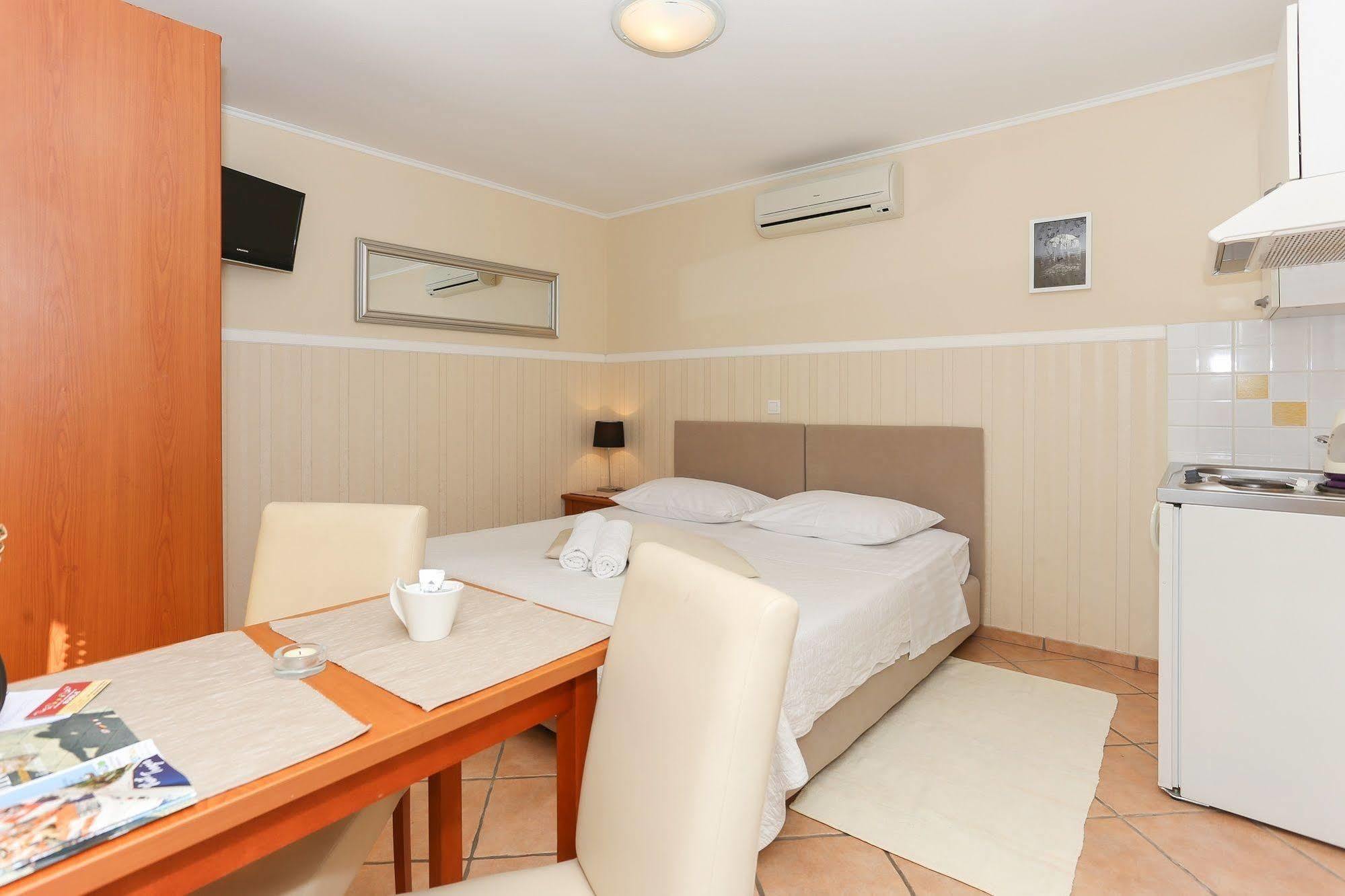 Apartments & Rooms Buble Trogir Dış mekan fotoğraf