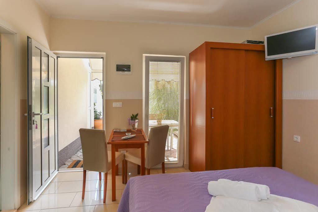 Apartments & Rooms Buble Trogir Dış mekan fotoğraf